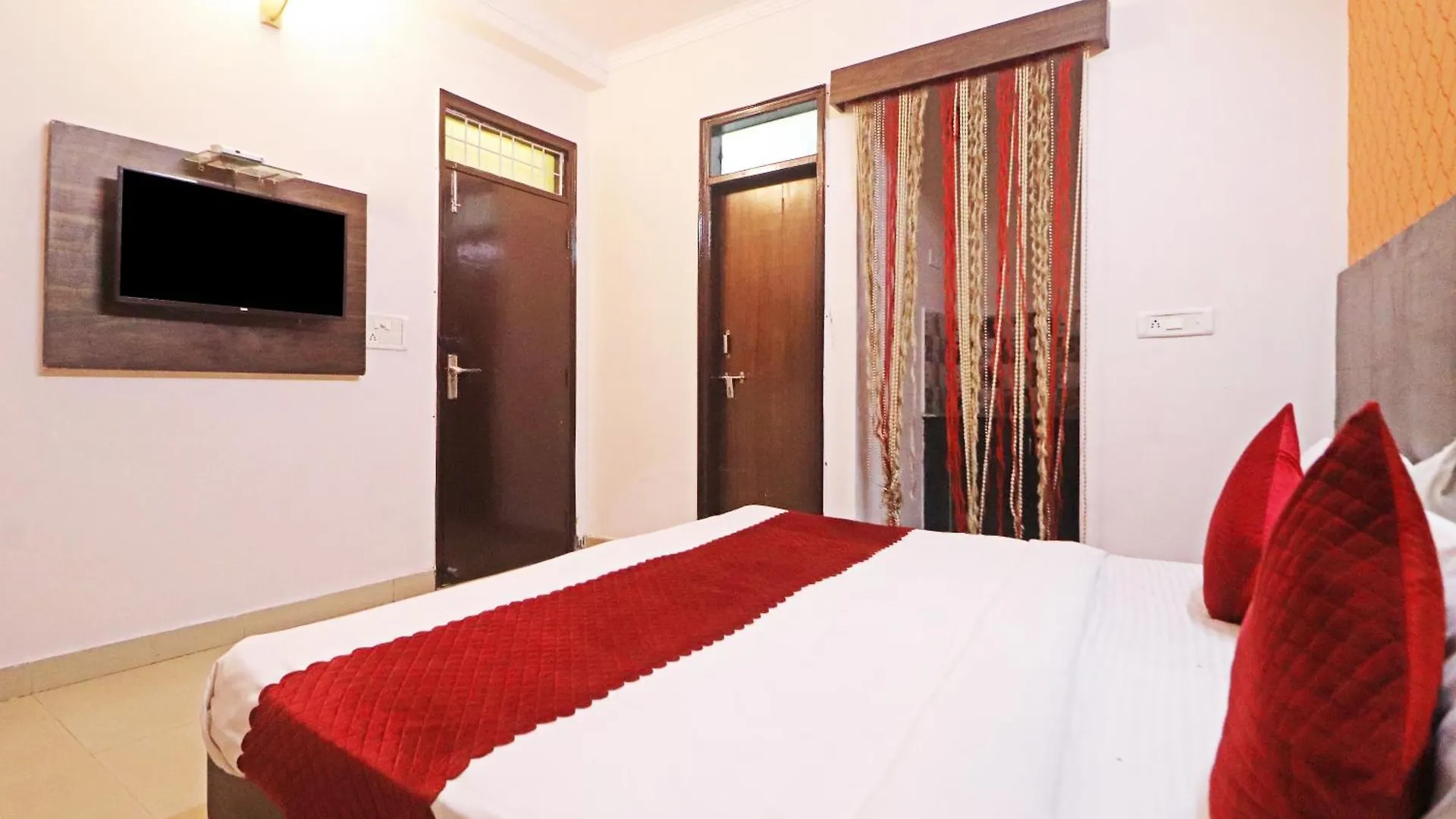 Hotel The Nines By The Premium Villa New Delhi