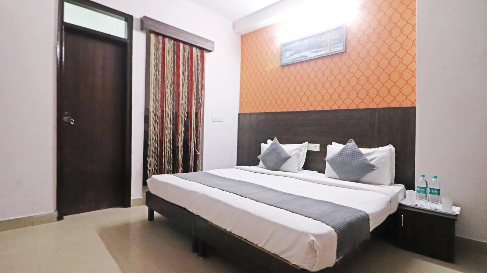 Hotel The Nines By The Premium Villa New Delhi